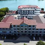 Sun Hotel Senec
