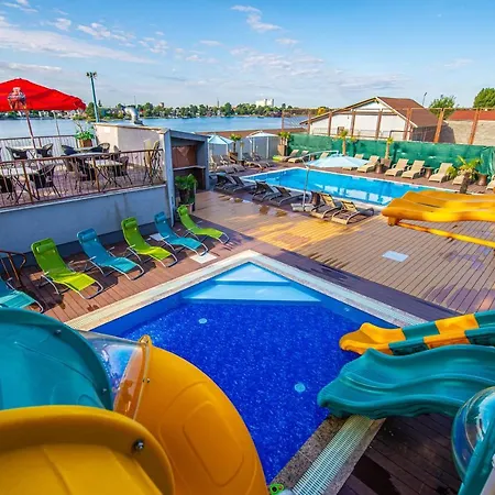 Sun Hotel Senec