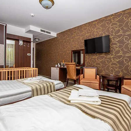 Sun Hotel Senec