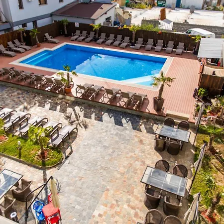 Sun Hotell Senec