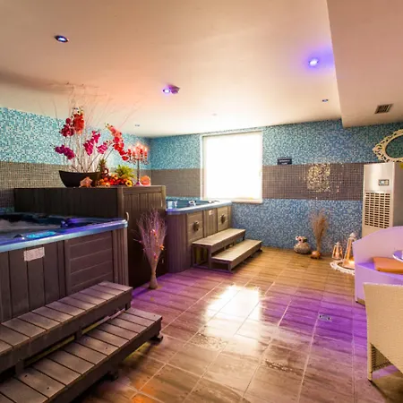 Sun 4* Senec