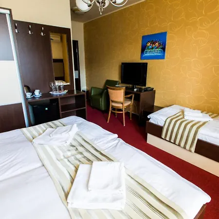 Sun Hotel Senec