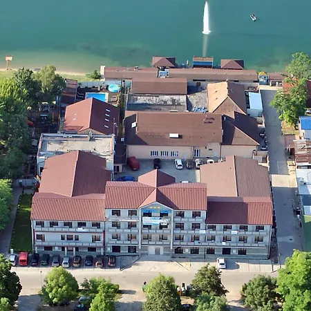 Sun 4* Senec