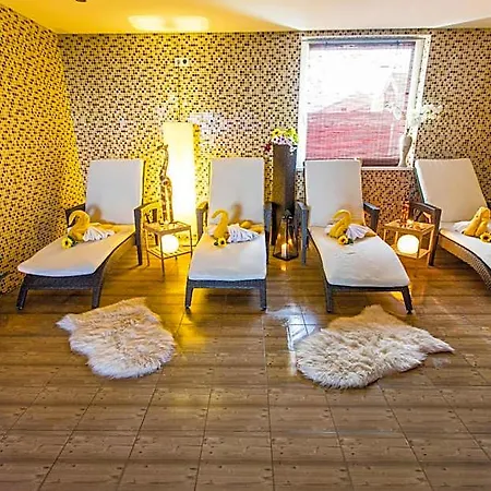 Sun 4* Senec