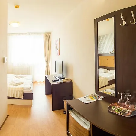 Sun Hotel Senec